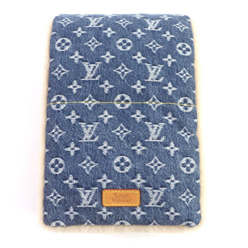 LOUIS VUITTON Scarf Main: 100% wool, Lining: 100% cotton, Filling: 100% polyester, Patch: Cowhide Blue beige Monogram denim Echarpe Shearling mens Used