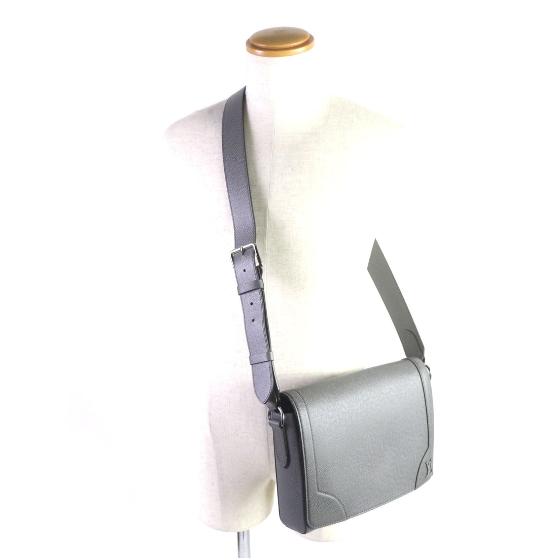 LOUIS VUITTON Shoulder Bag M30808 Taiga Leather gray Taiga new flap messenger
