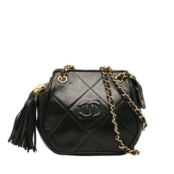 CHANEL Vintage Chain Shoulder Bag in Lambskin Black