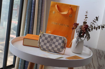 SO - New Fashion Women's Bags LV Monogram A092