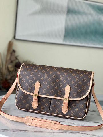 Makersluxe Lu-Vi bags - 5544