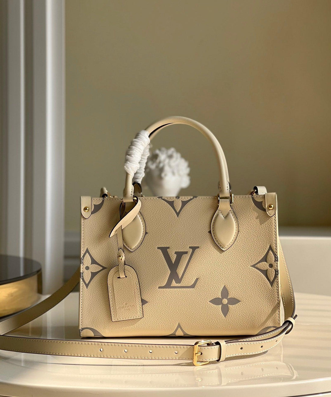 LV ONTHEGO Tote Monogram M45661