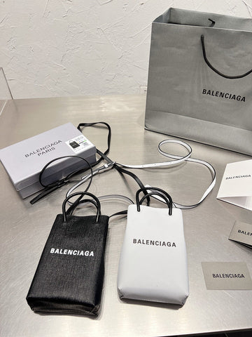 Makersluxe - BGA2 Bags - 019