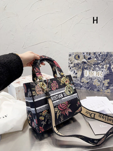 Makersluxe - DOR2 Bags - 224
