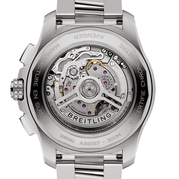 Breitling Avenger B01 44 AB0147101B1A1