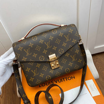 makersluxe - LOV Bags - 558