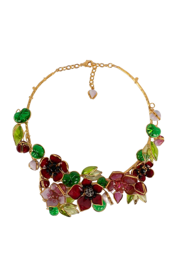 Collier Augustine