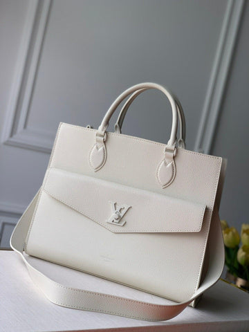 LV Lockme Tote M55846