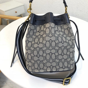 Makersluxe CAH Bags - 448