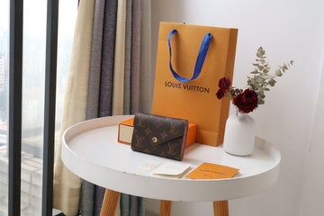 Makersluxe - LOV Wallets - 674