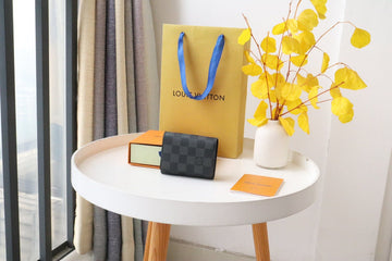 Makersluxe - LOV Wallets - 019