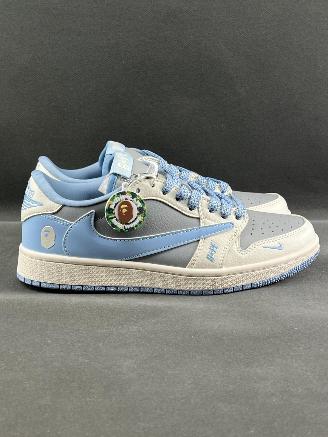 Custom Air Jordan 1 x Travis Scott x BAPE BB6588-104