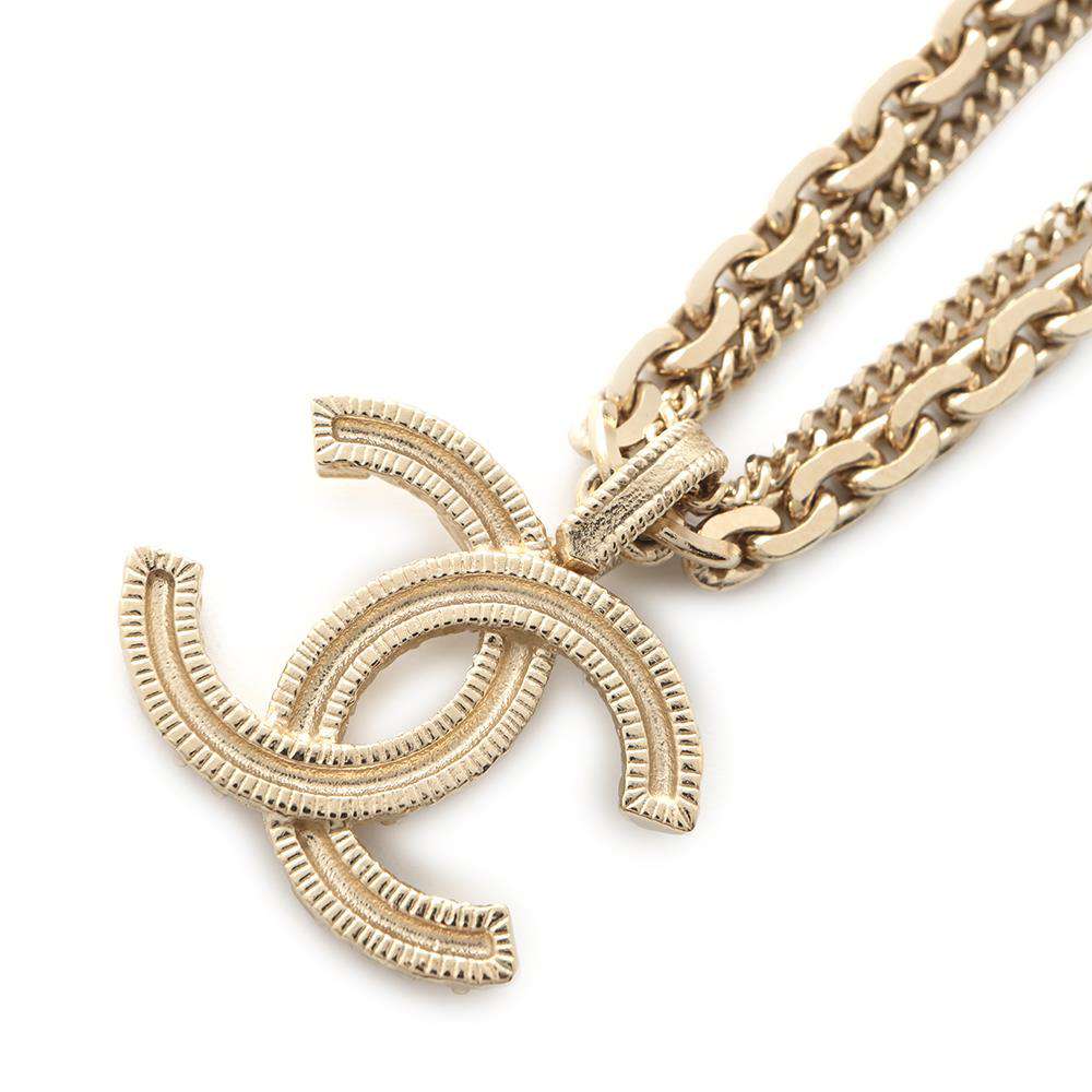 CHANEL CC Logo Necklace Champagne Gold Metal Rhinestone