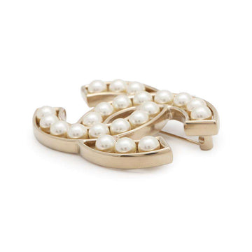 CHANEL CC Logo Faux Pearl Brooch Champagne GoldA64978 Metal