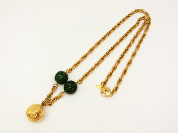 Chanel -