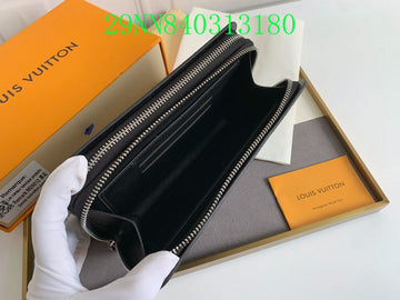 Makersluxe LOV Wallet - 657