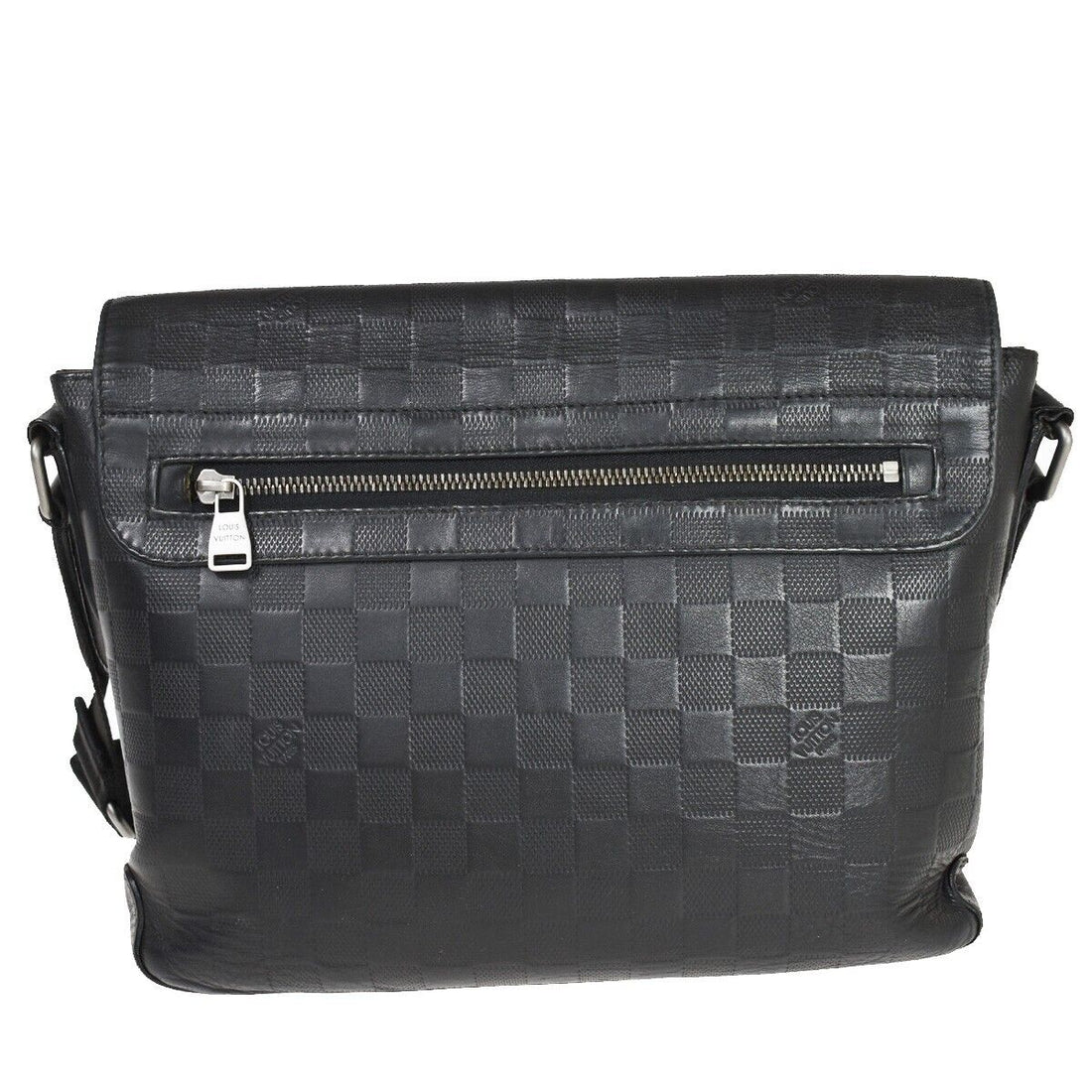 Louis Vuitton District  Canvas Shoulder Bag ()