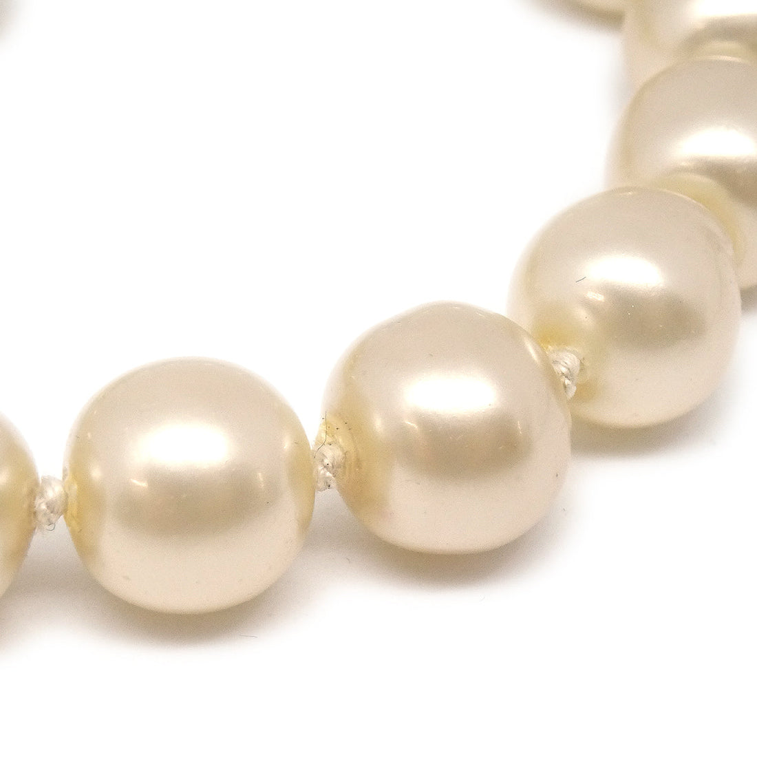 Chanel Turnlock Bracelet 96P Artificial Pearl