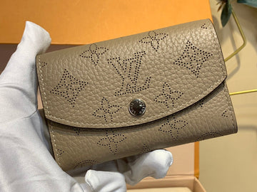 Makersluxe LOV Wallets - 381