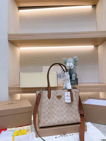 Makersluxe - CCH2 Bags - 093