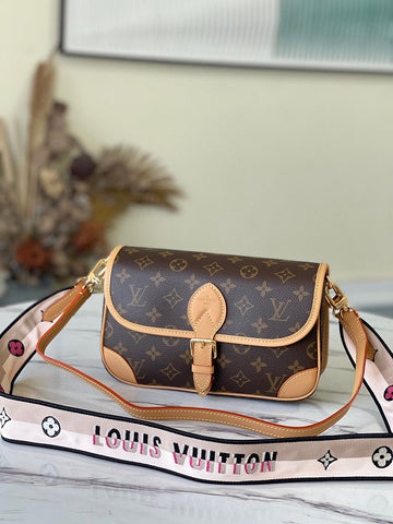 Makersluxe Lu-Vi bags - 5551