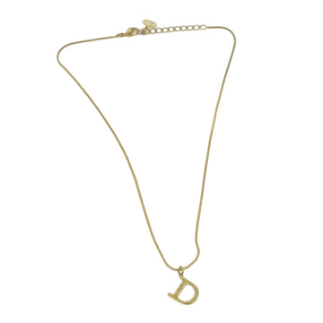 Gold Metal Necklace with Timeless Elegance