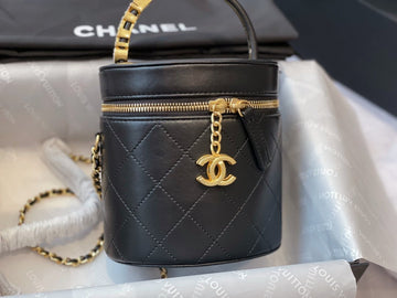 Designer bags by Chanel 062