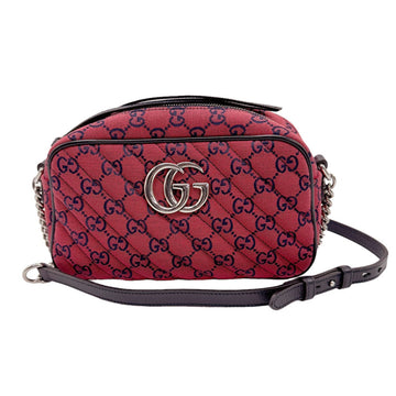 GG Canvas Shoulder Bag with Bold Red Color and Sleek Design