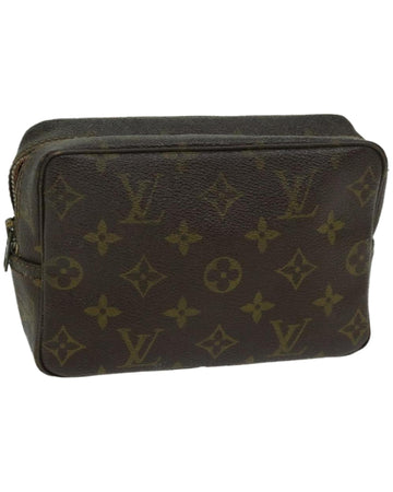Monogram Trousse Toilette 18 Pouch LV