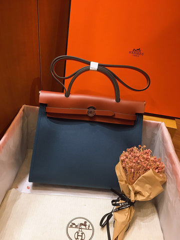 Makersluxe - HMS Bags - 1986