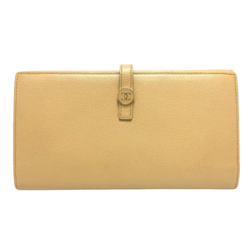 Classic Wallet on Chain Beige Leather
