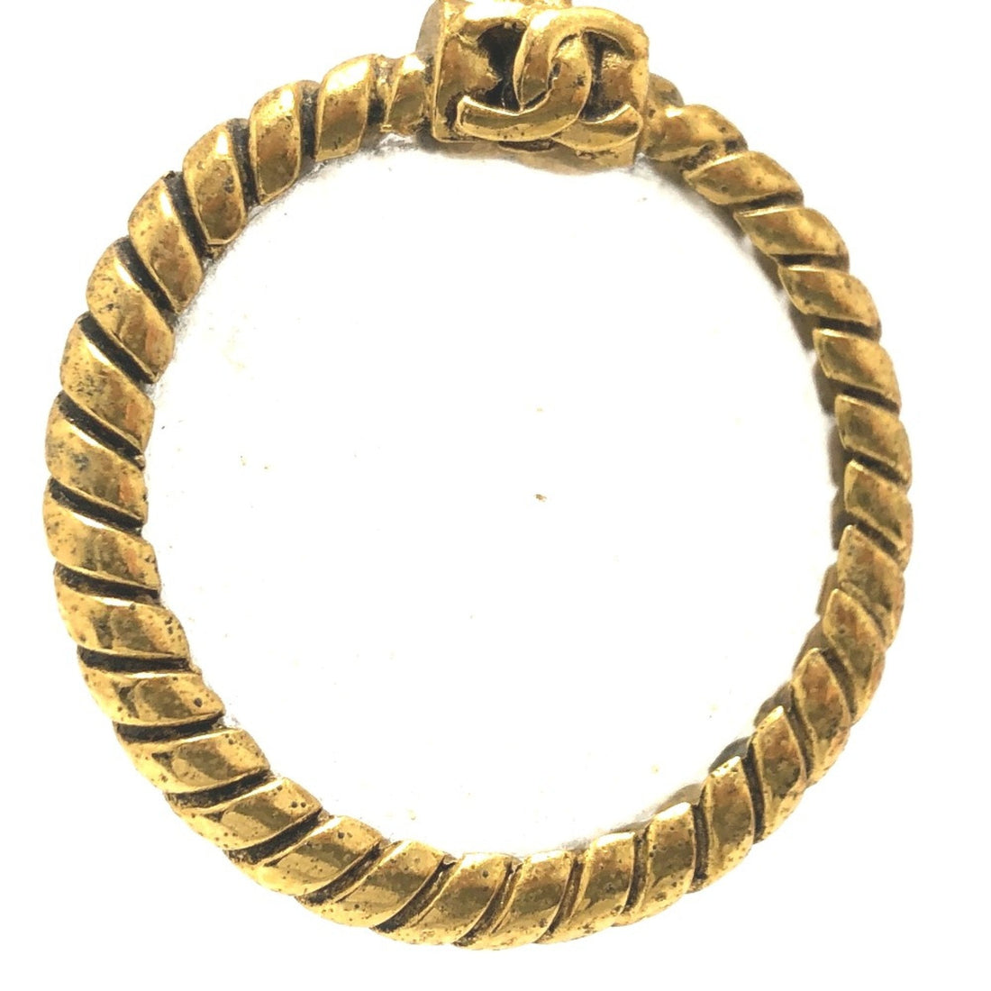 Vintage Medallion Necklace Twisted Rope Chain