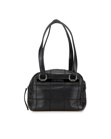 Quilted Leather Shoulder Bag with Top Zip Closure
