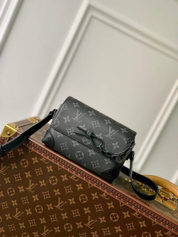 BFWD - LOV Bags - 1922