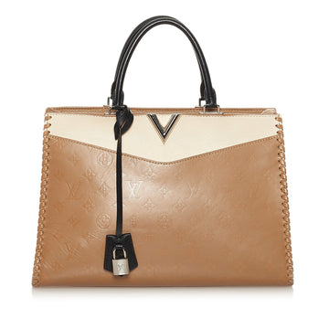 Tan Louis Vuitton Monogram Cuir Plume Very Zipped
