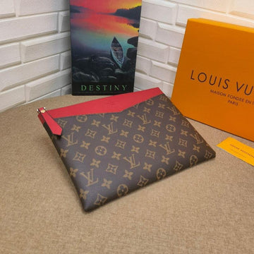 Makersluxe - Pochette Monogram Clutch Red