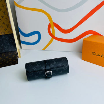 Makersluxe - LOV Wallets - 491