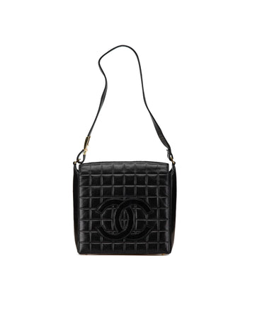 Quilted Lambskin Leather Shoulder Bag with Magnetic Closure