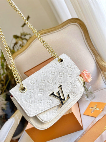 LV PASSY BAG 4312