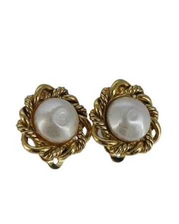 Pearl Clipon Earrings Rope Design