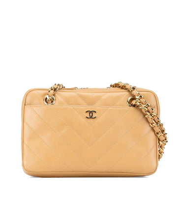 Chevron Quilted Lambskin Leather Chain Shoulder Bag with Zip Closure and Slip Pockets
