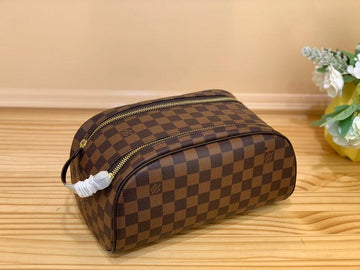 BFWD - LOV Bags - 1727