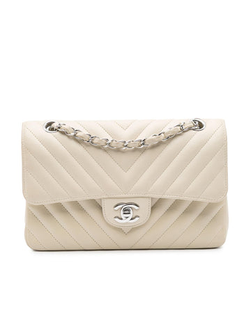 Small Classic Chevron Lambskin Double Flap Shoulder Bag with Chain Strap