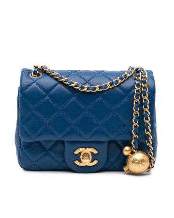 Mini Square Classic Lambskin Pearl Crush Flap Bag