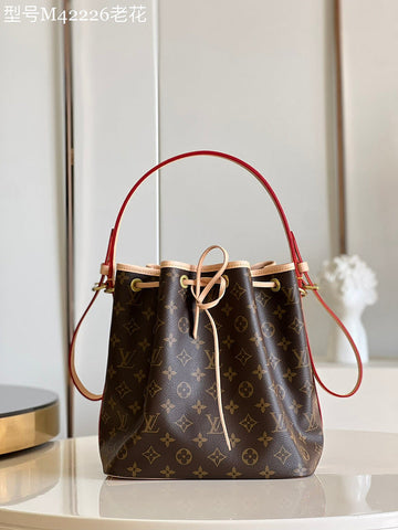 LOV - Makersluxes - 1059