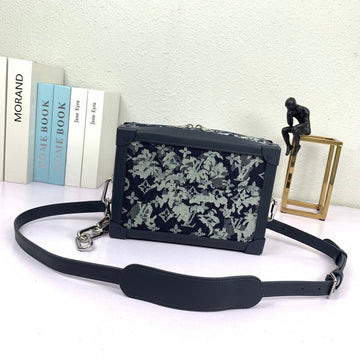 Makersluxe - LOV Men Bags - 238