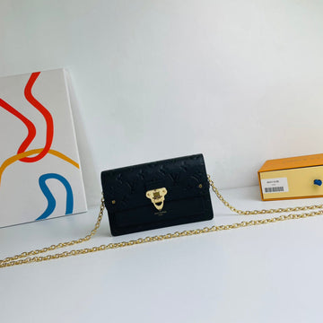 Makersluxe - LOV Wallets - 658