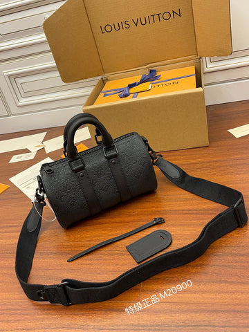 LOV - Makersluxes - 1167