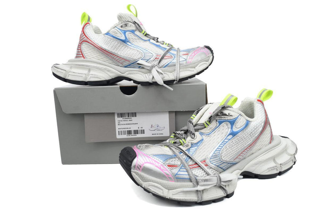 Custom BLCG Silver Sneakers W3XL5