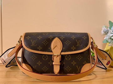 BFWD - LOV Bags - 1719